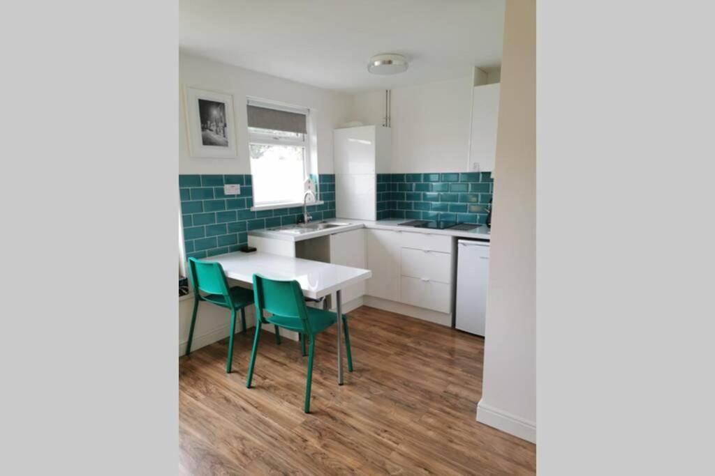 Stylish Studio Bungalow, Close To Cardiff Centre Dış mekan fotoğraf